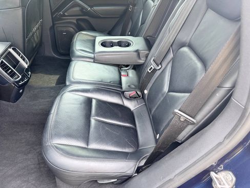 Used 2013 Porsche Cayenne Diesel AWD/4WD image 6