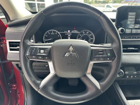 Used 2022 Mitsubishi Outlander SEL Black Edition image 11
