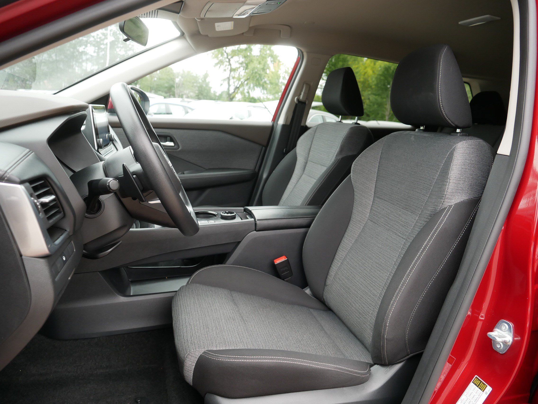 Certified 2023 Nissan Rogue SV AWD/4WD image 34