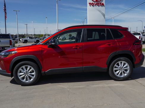 New 2026 Toyota Corolla Cross LE w/ Cold Weather Package AWD/4WD image 5