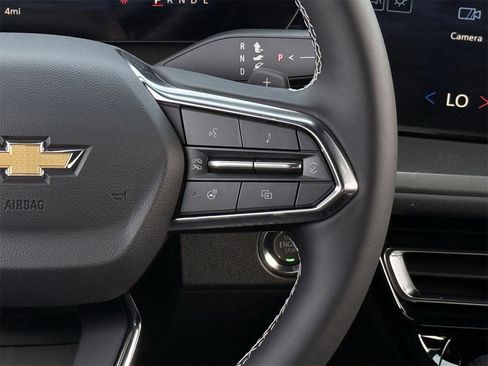 New 2026 Chevrolet Traverse LT image 14