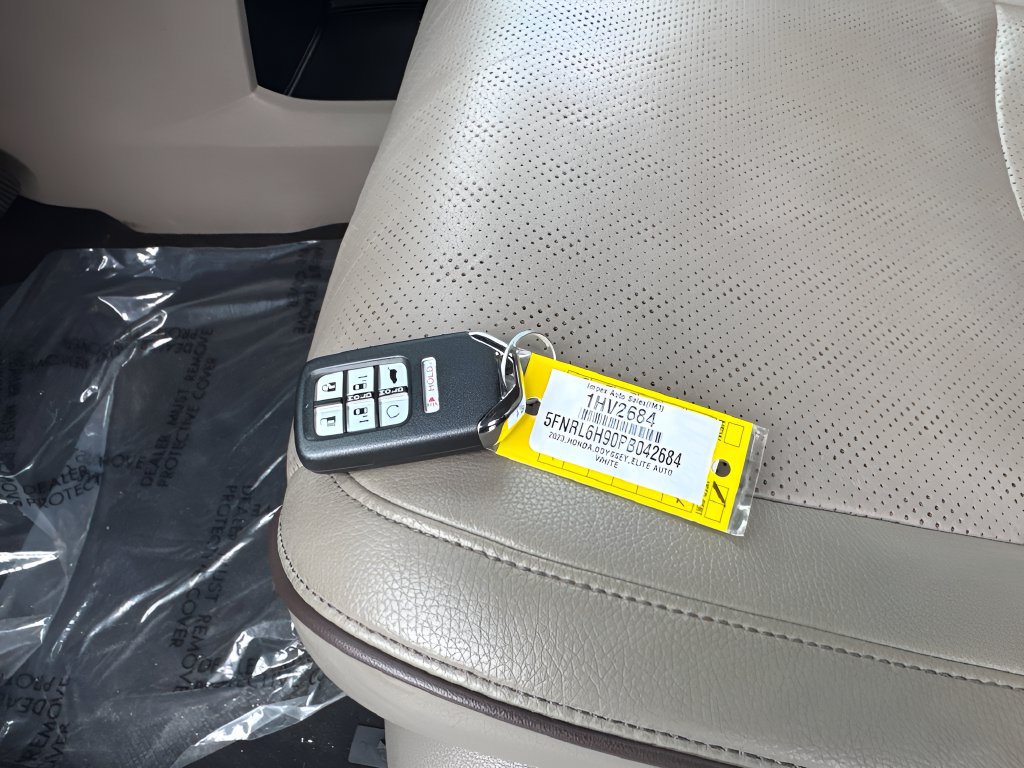 Used 2023 Honda Odyssey Elite image 33