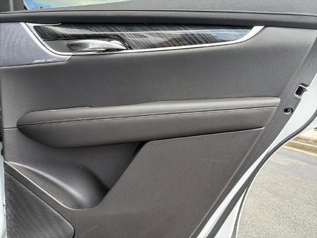 Certified 2024 Cadillac XT6 Premium Luxury FWD image 17