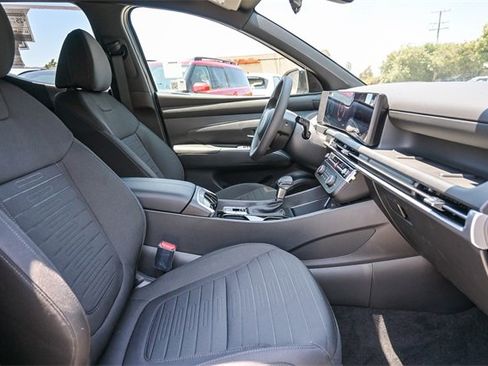 New 2025 Hyundai Santa Cruz SE image 16