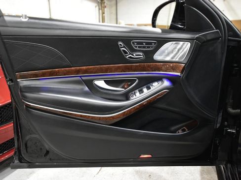 Used 2018 Mercedes-Benz S 560 4MATIC Sedan image 10