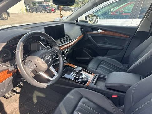 Used 2022 Audi Q5 2.0T Premium Plus w/ Premium Plus Package AWD/4WD image 11
