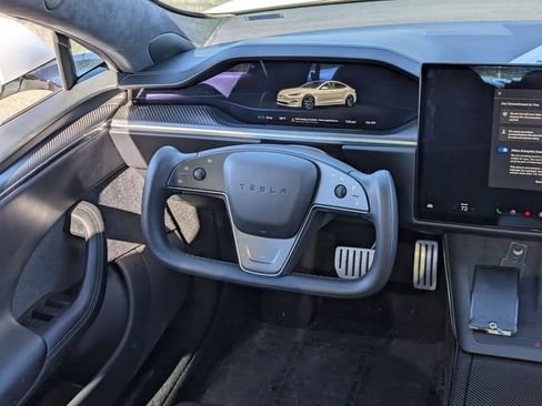 Used 2021 Tesla Model S Plaid image 17