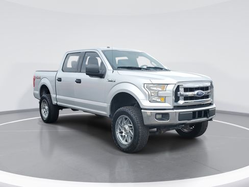 Used 2016 Ford F150 XLT image 2