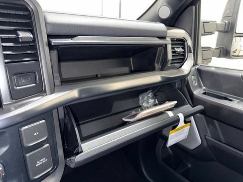 New 2026 Ford F150 Lariat w/ Equipment Group 502A High AWD/4WD image 32