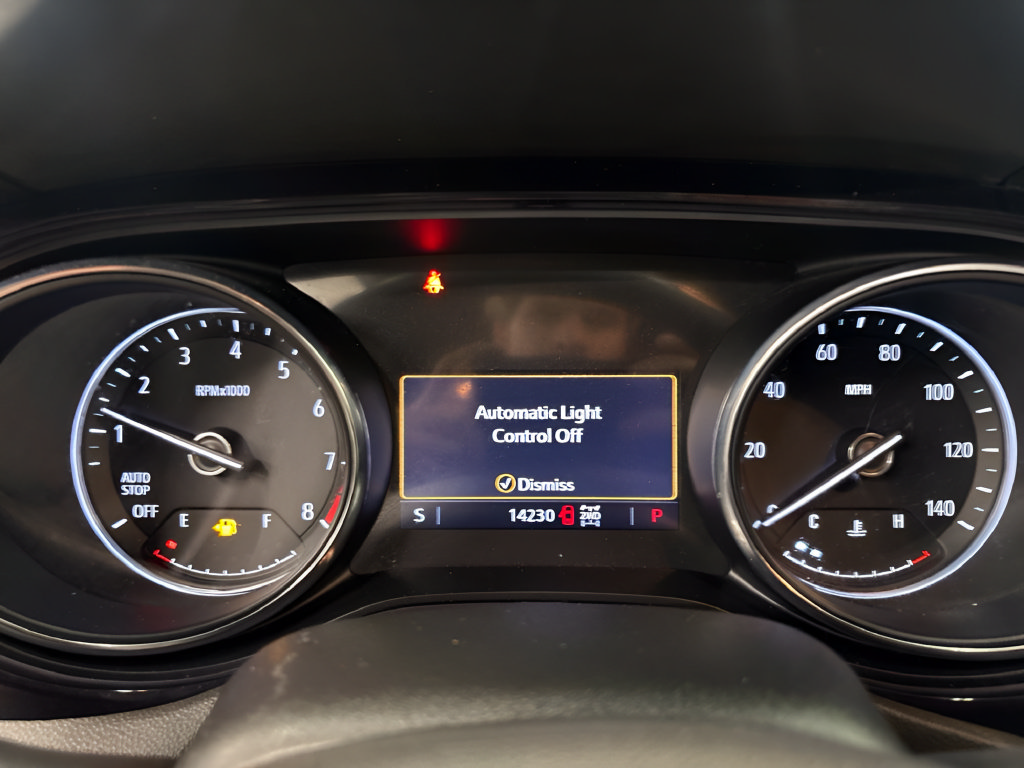 Used 2023 Buick Encore GX Essence w/ Experience Buick Package AWD/4WD image 10