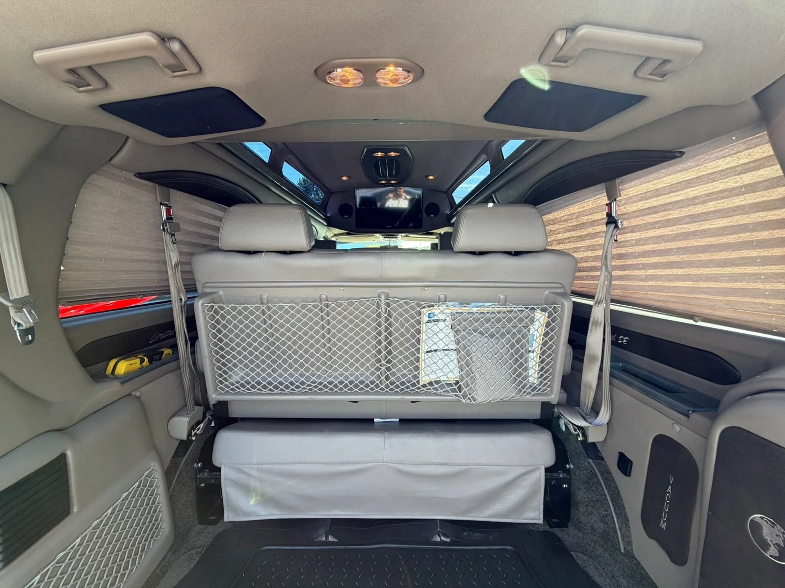 Used 2015 Chevrolet Express 2500 RWD image 47