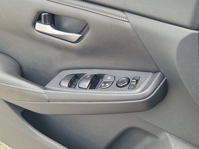 Certified 2023 Nissan Sentra SV FWD image 20