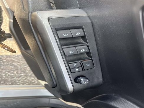 Used 2021 Toyota Tacoma SR5 image 17