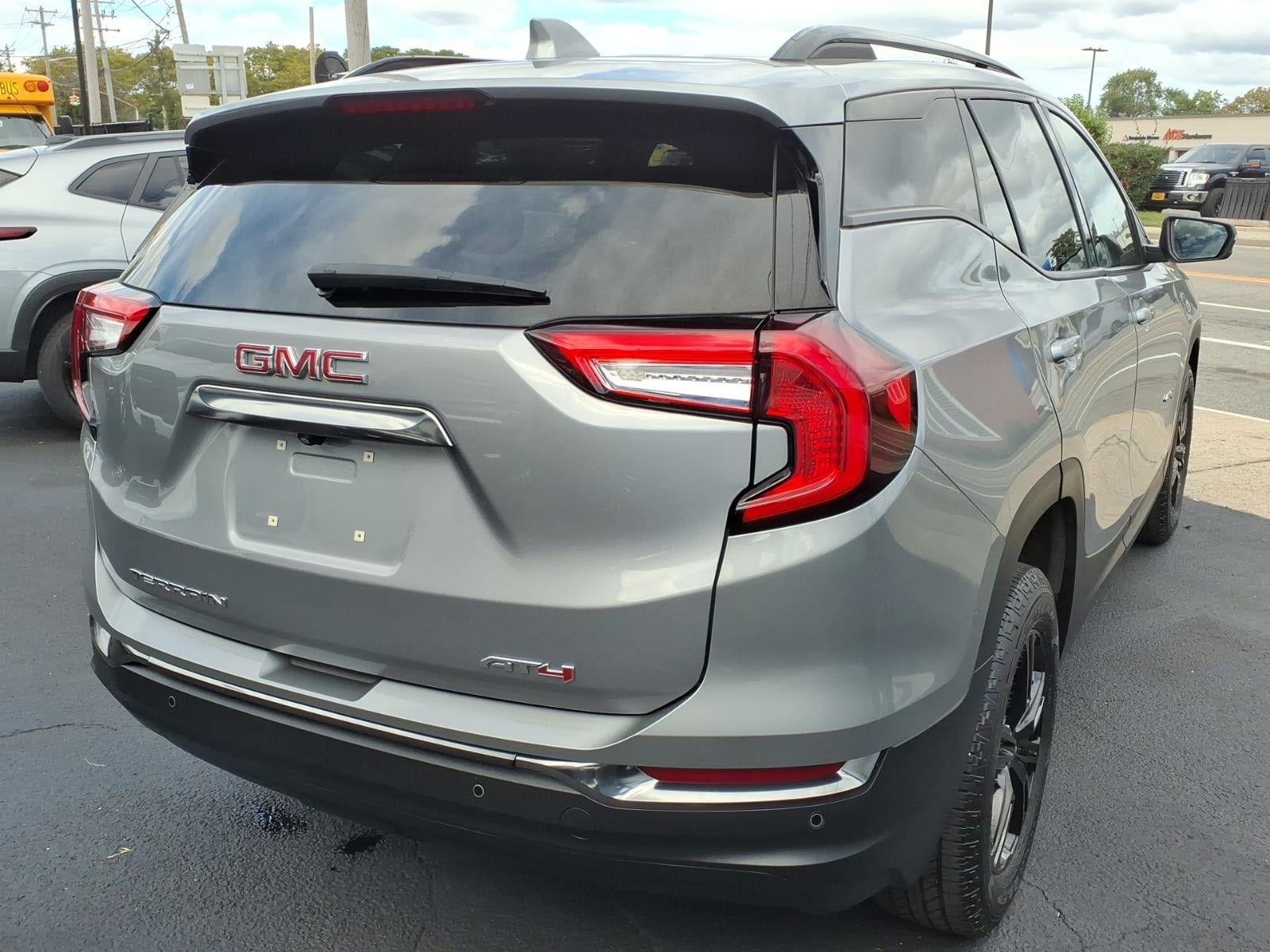 Used 2024 GMC Terrain AT4 w/ LPO, Floor Liner Package AWD/4WD image 5