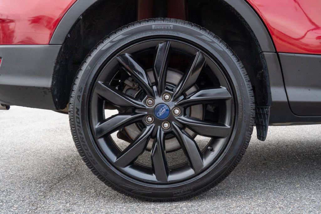 Used 2017 Ford Escape Titanium FWD image 31