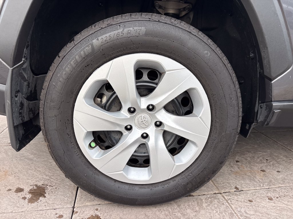 Used 2025 Toyota RAV4 LE FWD image 14