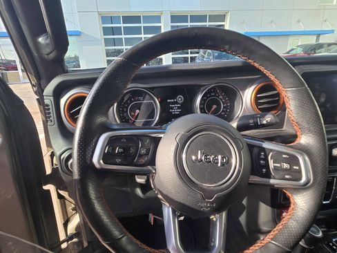 Used 2020 Jeep Gladiator Mojave image 10