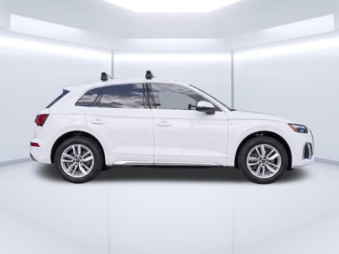 Used 2023 Audi Q5 2.0T Premium w/ Convenience Package AWD/4WD image 8