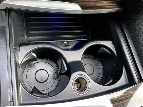 Used 2019 BMW 530i xDrive w/ Convenience Package image 31