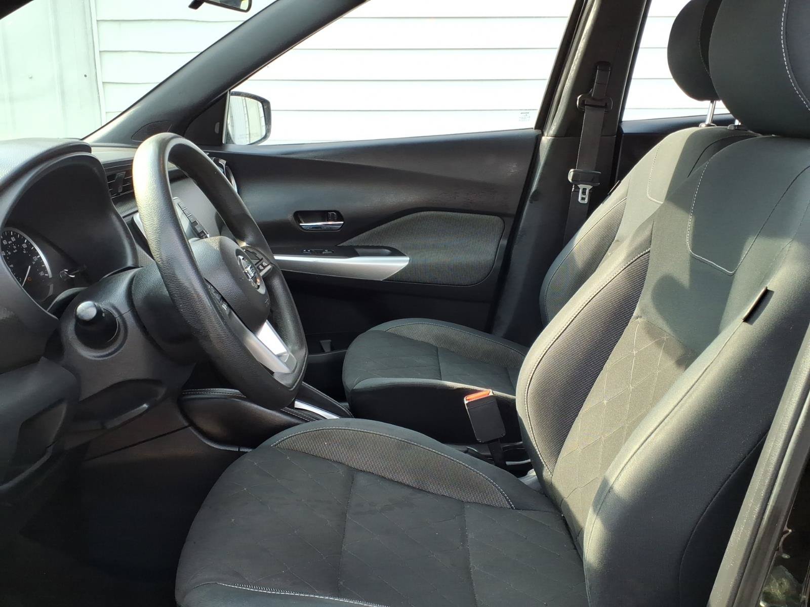 Used 2020 Nissan Kicks SV w/ Exterior Package FWD image 7