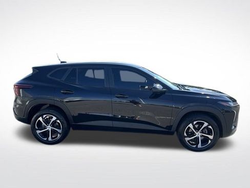 Used 2024 Chevrolet Trax RS w/ Driver Confidence Package FWD image 12