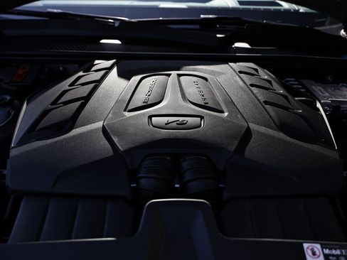 New 2026 Porsche Cayenne S image 33