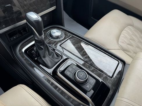 Used 2024 Nissan Armada Platinum w/ Captain's Chairs Package image 12