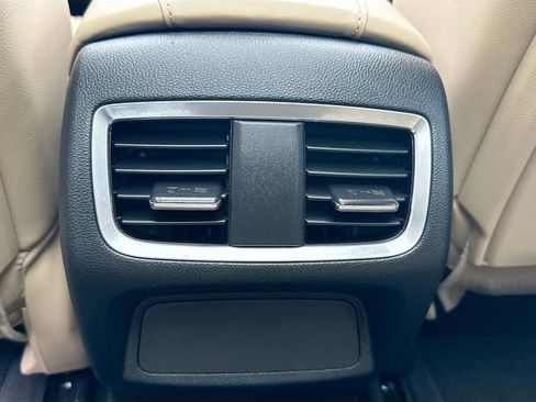 Used 2023 Acura RDX AWD image 31