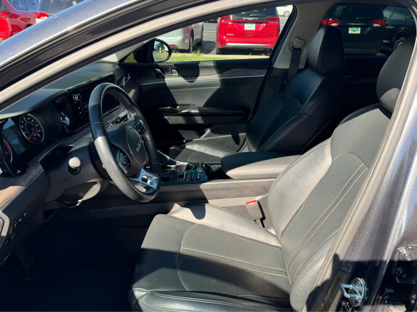 Used 2024 Kia K5 EX w/ EX Premium Package FWD image 9