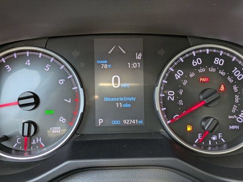 Used 2020 Toyota RAV4 XLE FWD image 14