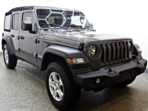 Used 2020 Jeep Wrangler Unlimited Sport S AWD/4WD image 3
