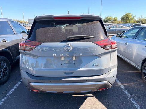 Used 2023 Nissan Rogue SL w/ SL Premium Package FWD image 6