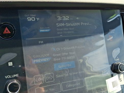 Used 2025 Subaru Outback Premium AWD/4WD image 17