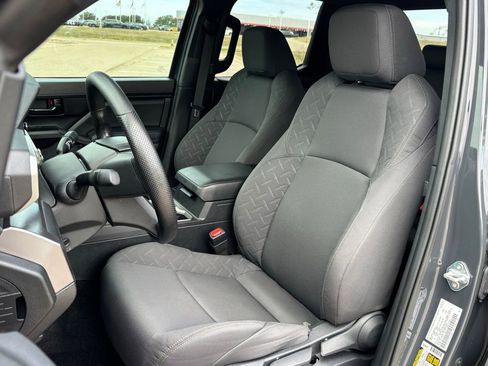 Used 2025 Toyota Tacoma SR5 image 12