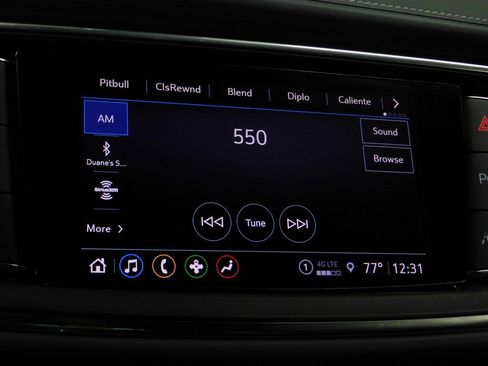 Used 2024 Buick Enclave Essence image 46