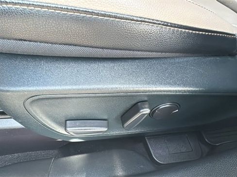 Certified 2020 Ford Escape Titanium w/ Titanium Premium Package 2.0 image 9