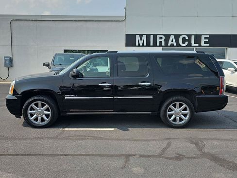 Used 2014 GMC Yukon XL Denali AWD/4WD image 3