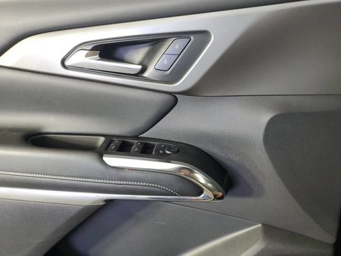 Used 2025 Chevrolet Traverse LT FWD image 27