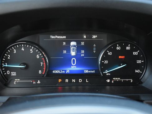 Used 2024 Ford Explorer Limited image 34