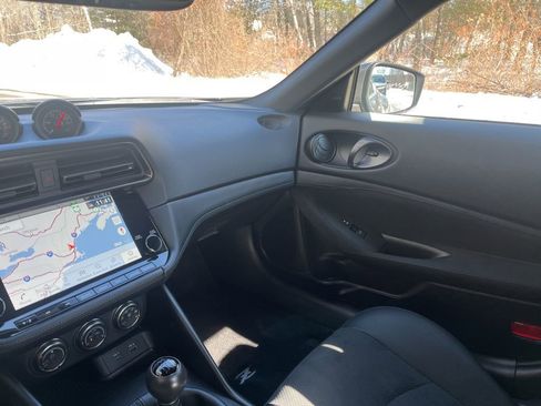 Used 2024 Nissan Z Performance w/ Floor Mat Package image 30