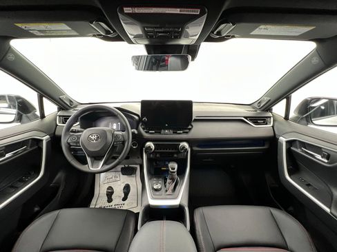 Certified 2025 Toyota RAV4 XSE image 9