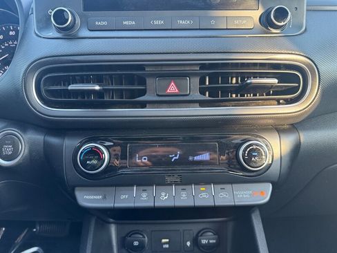 Used 2022 Hyundai Kona SEL w/ Convenience Package FWD image 39