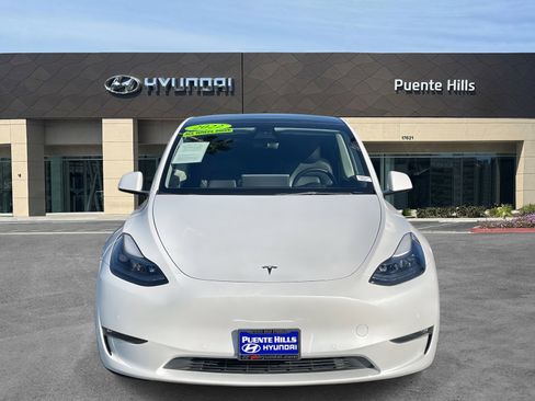 Used 2022 Tesla Model Y Performance image 2
