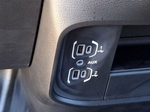 Used 2024 RAM 2500 Tradesman w/ Chrome Appearance Group image 26