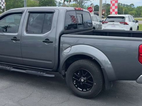 Used 2019 Nissan Frontier SV RWD image 6