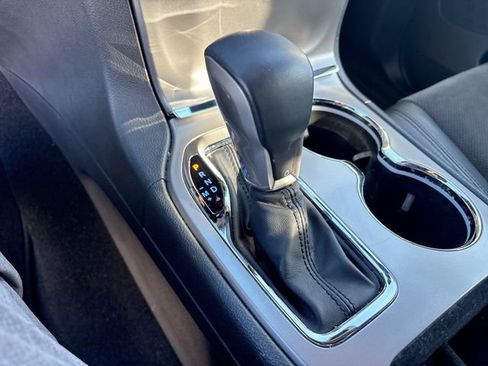 Used 2021 Jeep Grand Cherokee Laredo X AWD/4WD image 20