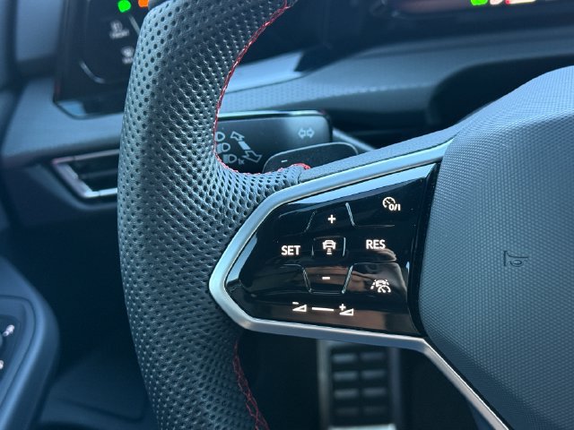 Certified 2024 Volkswagen GTI SE FWD image 31