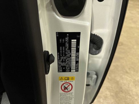 Used 2018 Lexus RX 350L AWD image 13