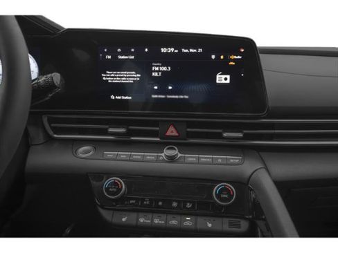 Used 2024 Hyundai Elantra Limited FWD image 13