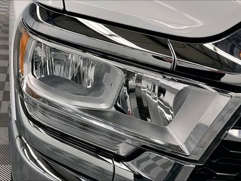 Used 2022 RAM 2500 Big Horn image 29